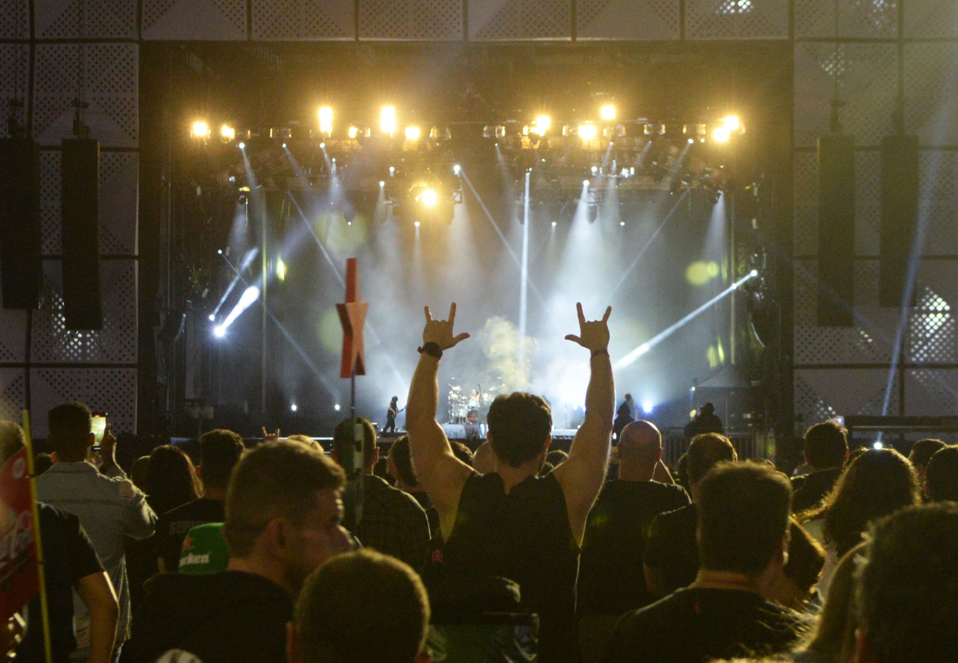 02/09/2022 - ROCKINRIO - Movimentação do publico, durante o primeiro dia do Festival Rock In Rio, realizado na Cidade do Rock, Zona Oeste do Rio de Janeiro, nesta sexta-feira(02). - Sandro Vox/Agência O Dia