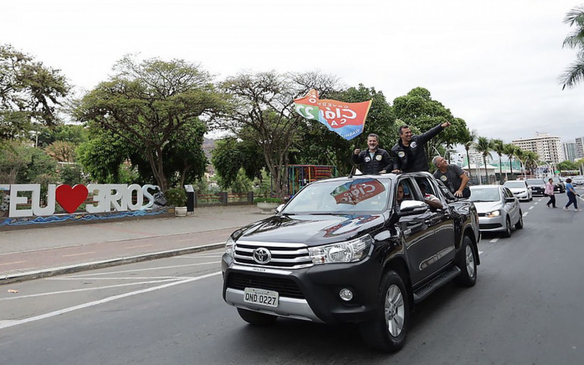Carreata simult&acirc;nea em apoio &agrave; Cl&aacute;udio Castro (PL) aconteceu em v&aacute;rias regi&otilde;es do Rio de Janeiro.