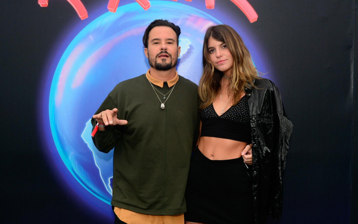 Paulo Vilhena com a namorada