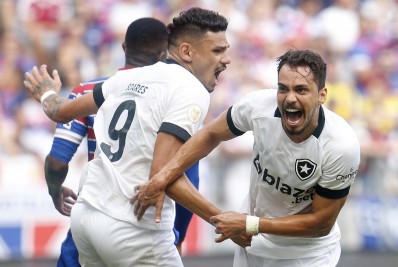 Eduardo afirma que Botafogo vinha jogando bem e exalta grupo: 'Família unida'