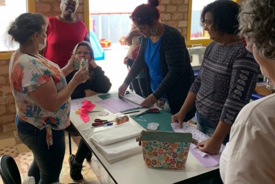 Casa da Mulher Buziana tem procura recorde de cursos e vira um sucesso