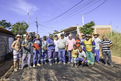 Prefeito Juninho supera 70 ruas asfaltadas em sua gestão em Paty