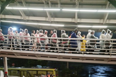 Troca de motoristas do Rock Express em horário de pico causa filas enormes no segundo dia de festival