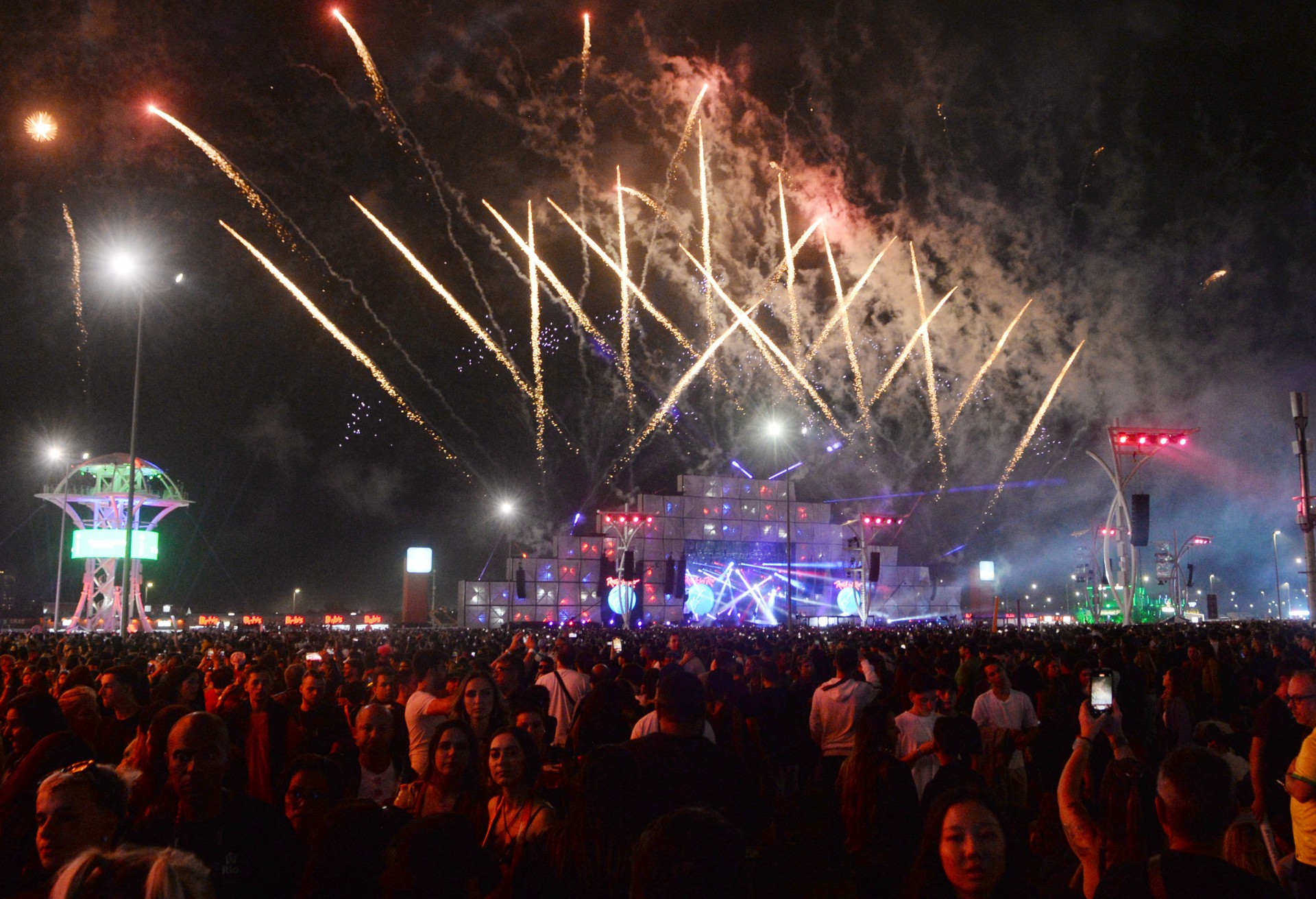 Balanço do segundo dia da operação da Seop e da GM-Rio para o Rock in Rio - Sandro Vox/Agência O Dia