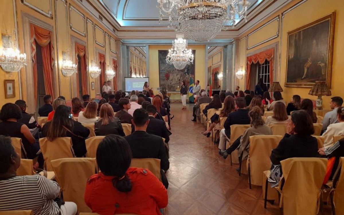 Evento aconteceu no pal&aacute;rio S&atilde;o Clmente, em Botafogo (RJ) nesta quinta (1&ordm;)