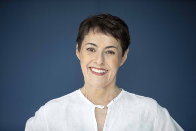 Ana de Hollanda lança seu álbum no Theatro Municipal de Niterói