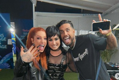 Demi Lovato prestigia pedido de casamento de Matheus Sampaio e Brenda Paixão