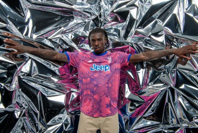 Juventus apresenta novo terceiro uniforme para a temporada 2022/23