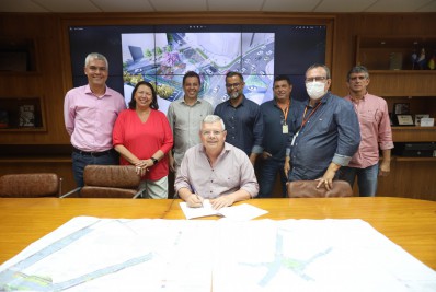 Prefeito Axel Grael manda realizar obras na Rua Mem de Sá