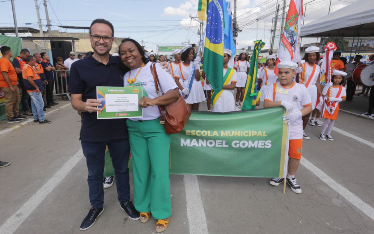 O secret&aacute;rio municipal de Educa&ccedil;&atilde;o, Denis Macedo, destacou que h&aacute; dois anos n&atilde;o houve desfile por causa do distanciamento social