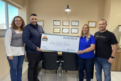 Prefeitura de Três Rios entrega R$100 mil à APAE