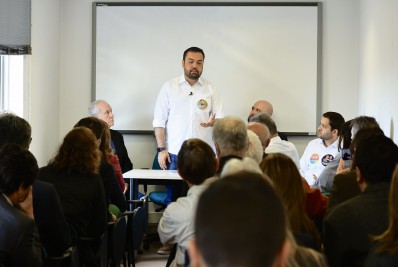 Cláudio Castro assume compromisso com o saneamento universal do estado durante reunião com representantes do setor