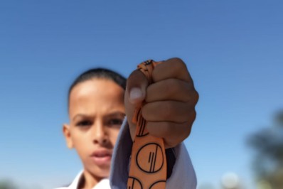 Mesquitense ganha duas medalhas de ouro em campeonato de Jiu-Jítsu