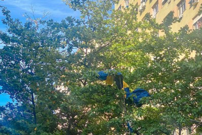 Paraquedista ferido após queda em Copacabana segue estável