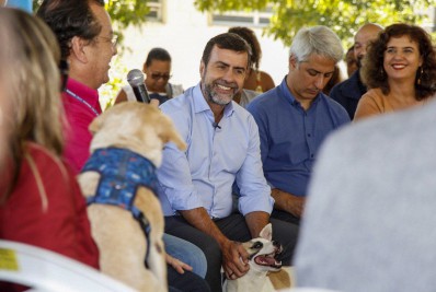 Freixo se encontra com entidades de defesa dos animais 