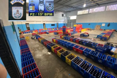 PM fecha galpão de falsificação de cervejas e prende cinco suspeitos em Caxias