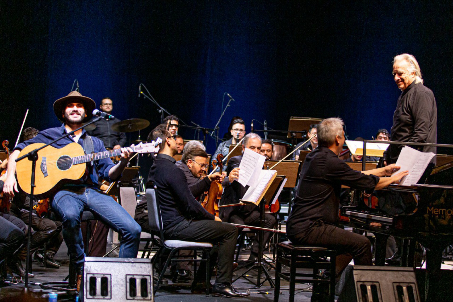 Gabriel Sater e Jo&atilde;o Carlos Martins se apresentam domingo na Barra da Tijuca - Van Campos/ Agnews