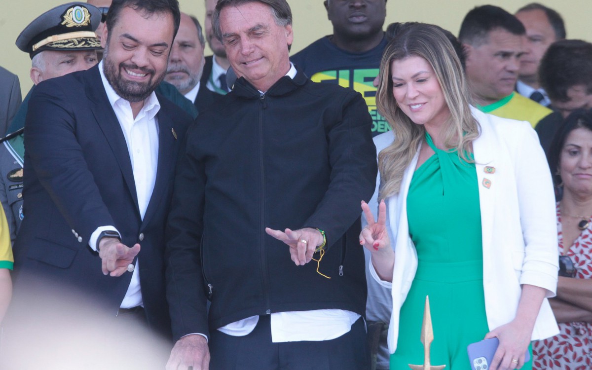 Evento cívico militar em Copacabana, Zona Sul do Rio de Janeiro, com a presença do Presidente da República, Jair Bolsonaro. - Reginaldo Pimenta / Agência O Dia