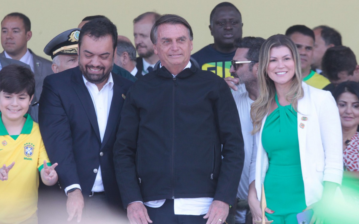 Evento c&iacute;vico militar em Copacabana, Zona Sul do Rio de Janeiro, com a presen&ccedil;a do Presidente da Rep&uacute;blica, Jair Bolsonaro. 