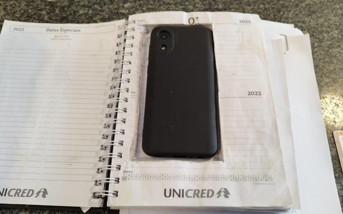 Aparelho estava dentro de agenda em &aacute;rea onde as p&aacute;ginas foram cortadas