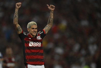 De olho na convocação, Pedro alcança marcas importantes pelo Flamengo