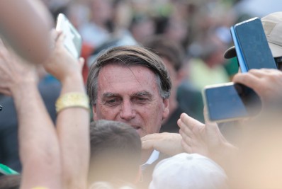 Bolsonaro volta a atacar Lula em discurso para apoiadores durante ato em Copacabana: 'Quadrilheiro'