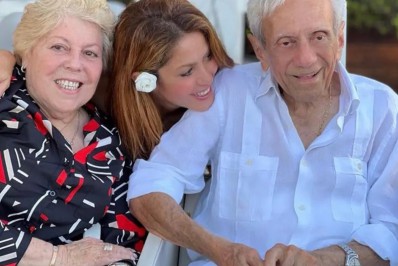 Shakira encanta seguidores em postagem ao lado da mãe