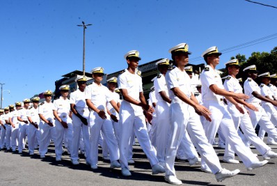 Almirante explica saída do Rio