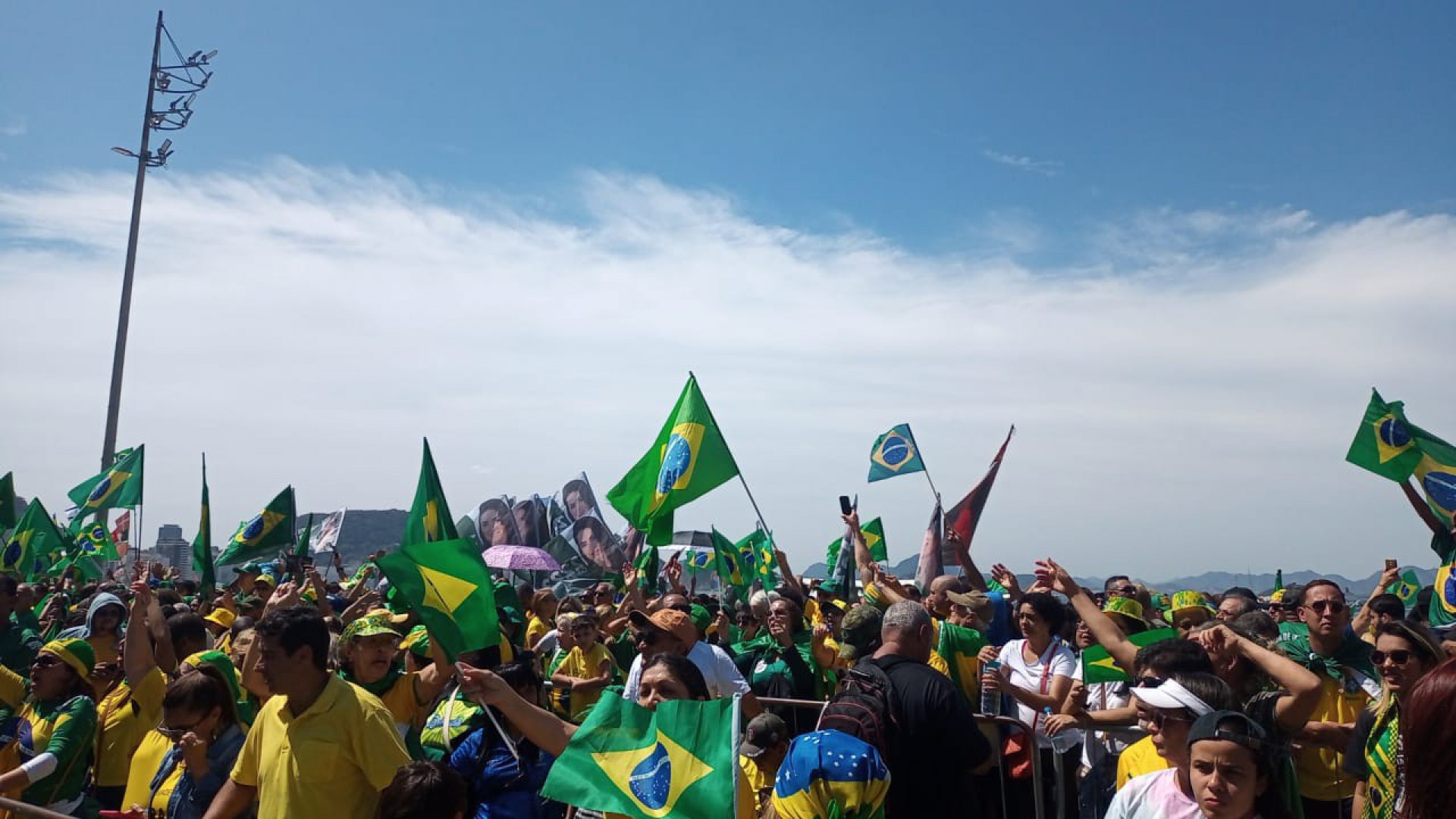 Ato cívico na Praia de Copacabana comemora o Dia da Independência - Reginaldo Pimenta/Agência O Dia