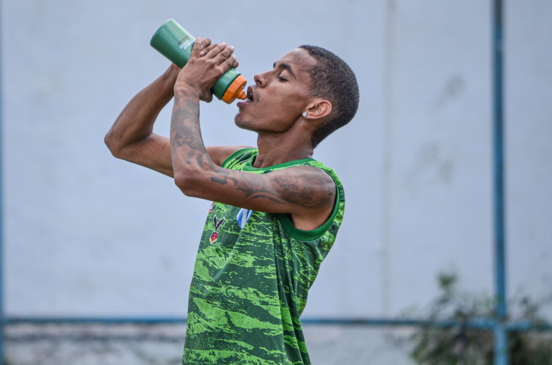 Igor Viana nasceu no bairro Olinda, em Nilópolis, onde deu os primeiros chutes na bola - Divulgação / Giovani Luís