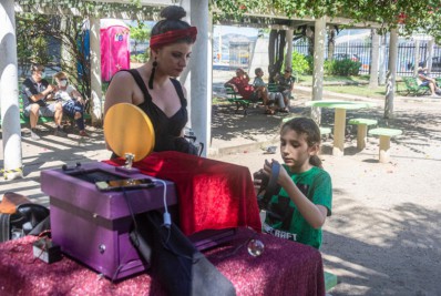 Feiras de Artesanato locais contam com novas programações artísticas