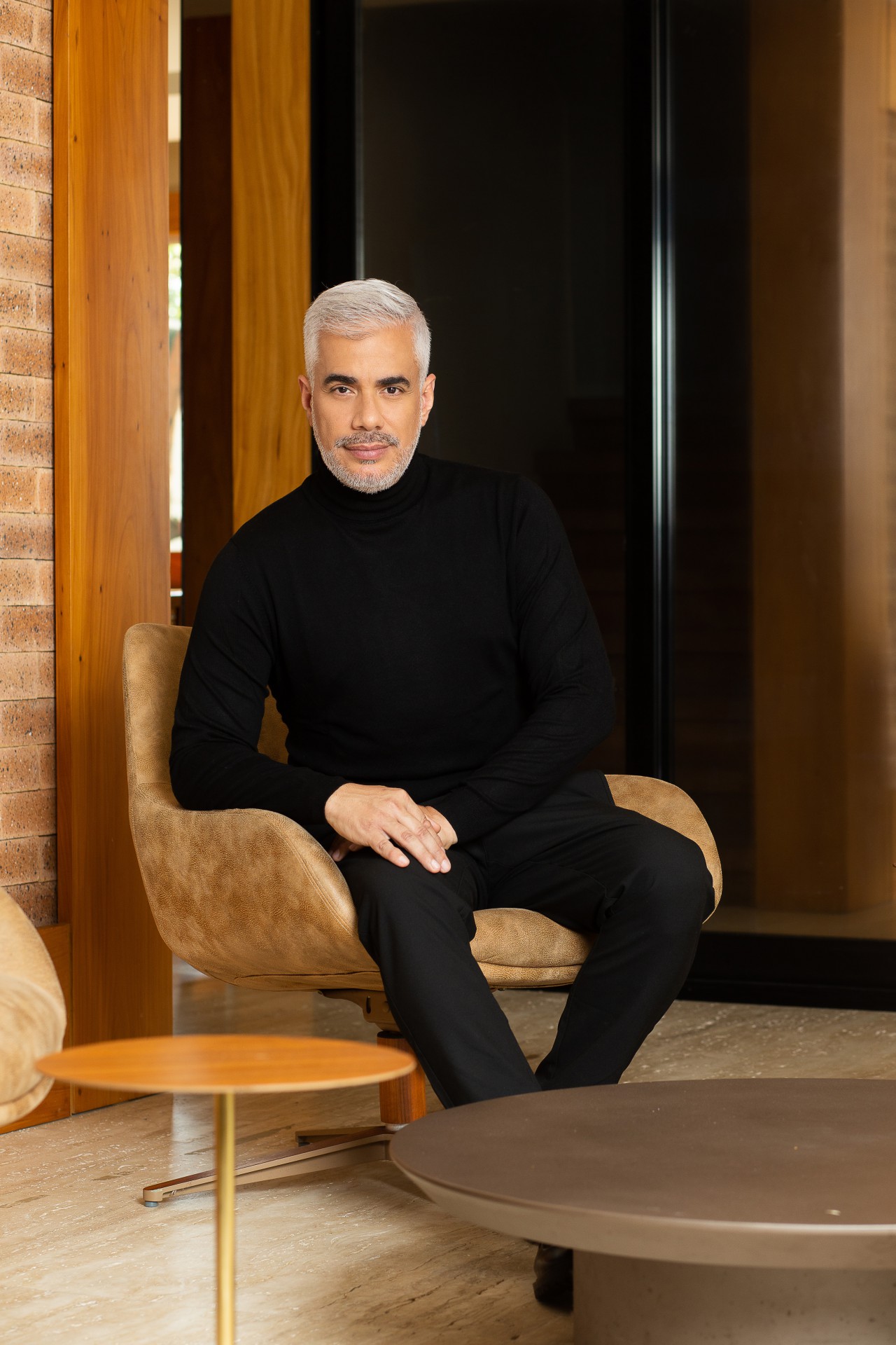 O estilista Silvio Cruz