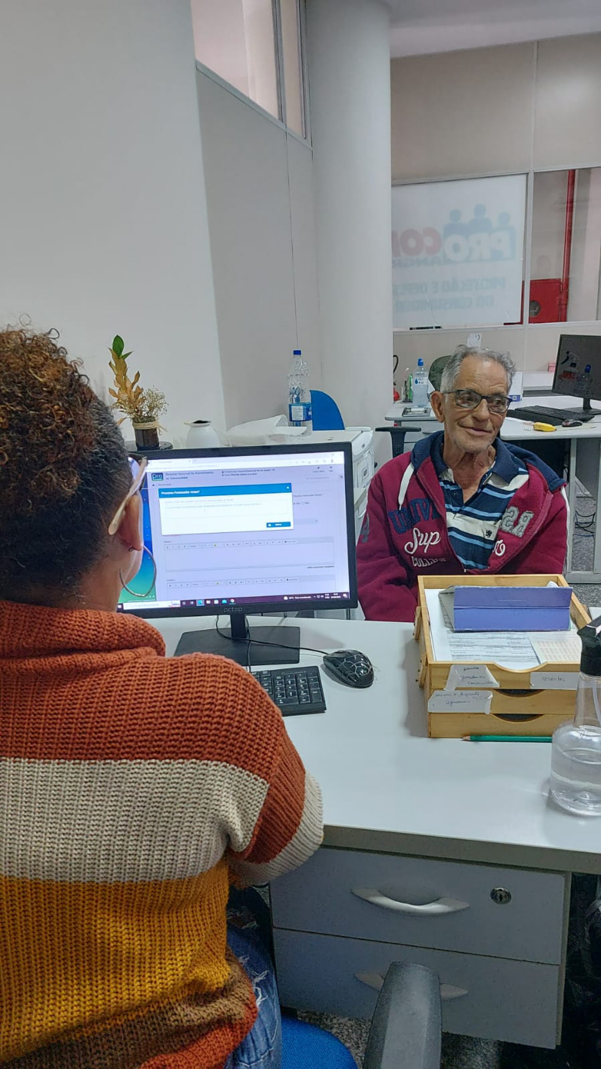 Procon orienta consumidor