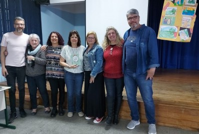 Escritora visita o Colégio Municipal Odette Penna Muniz