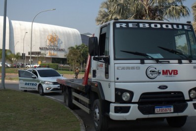 Detro-RJ apreende 16 veículos que faziam transporte irregular para o Rock in Rio