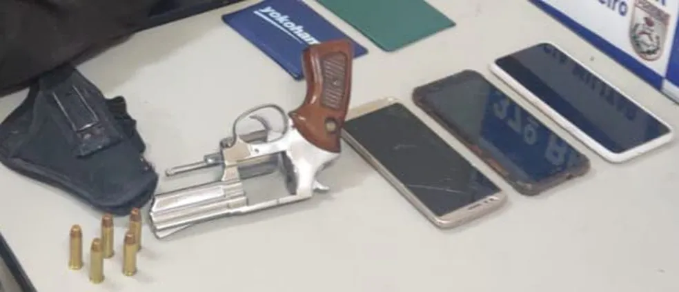 Jovens são presos após tentativa de assalto a hortifrúti em Resende