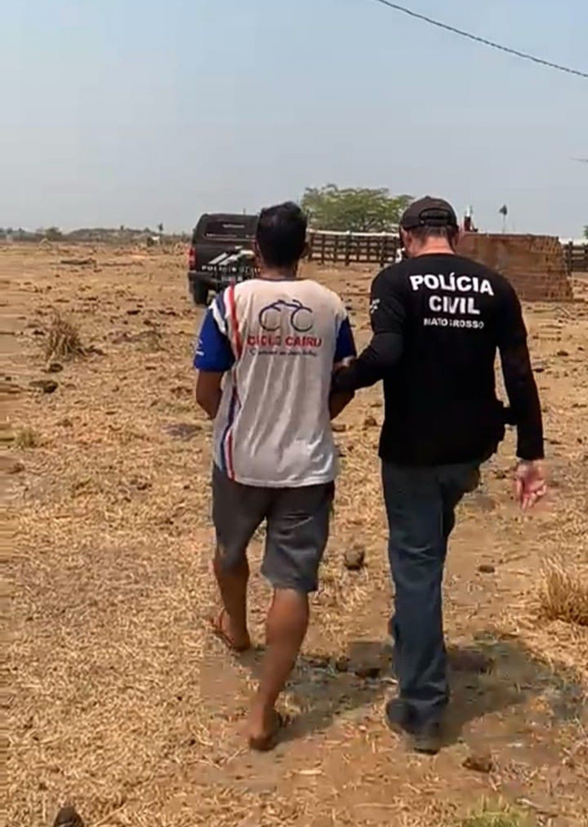 Rafael Silva de Oliveira &eacute; preso ap&oacute;s matar colega de trabalho durante discuss&atilde;o pol&iacute;tica; autor defendia Bolsonaro e v&iacute;tima, Lula 