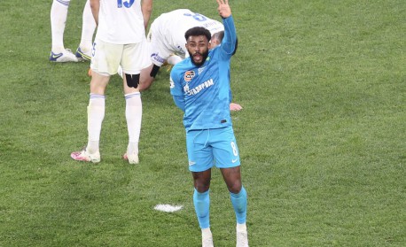 Zenit é campeão russo em jogo com gol e assistências de ex