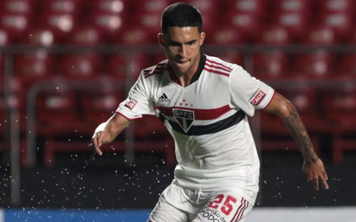 Rodrigo Nestor est&aacute; na mira do Botafogo