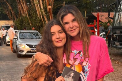 Cristiana Oliveira participa do remake de 'Pantanal' e posa ao lado de Alanis Guillen: 'Emocionante'