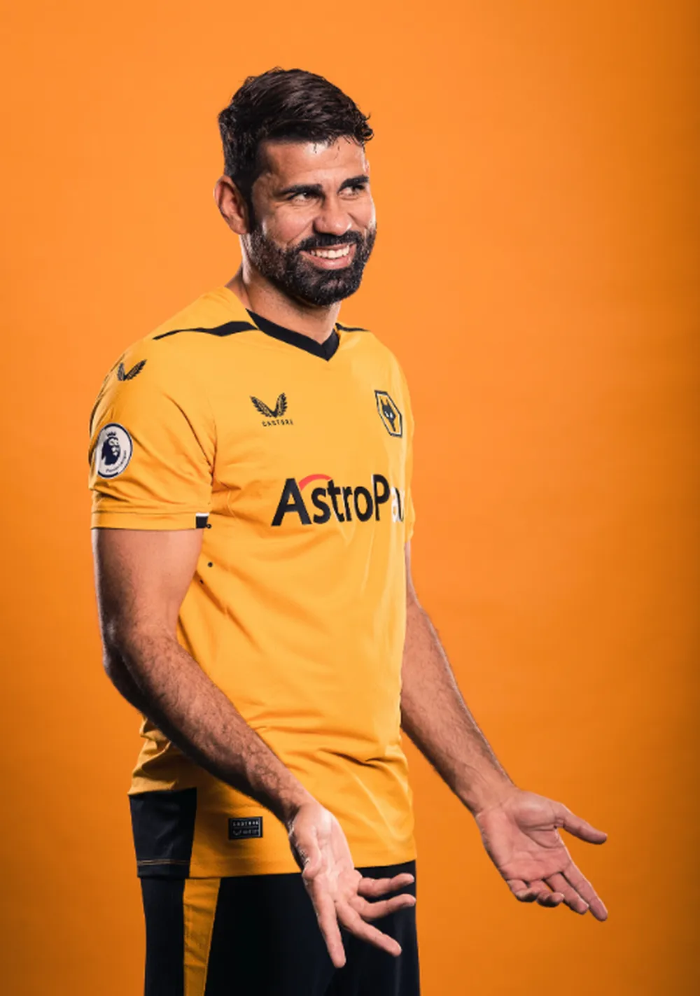 Wolverhampton anuncia a contratação de Diego Costa