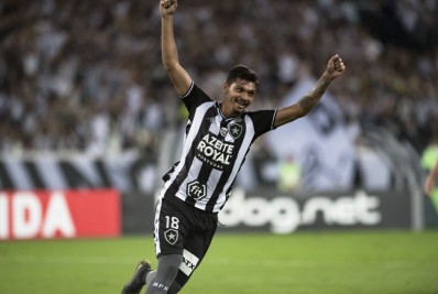 Atacante ganha em primeira instância e receberá mais de R$ 133 mil do Botafogo na Justiça