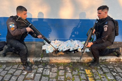 Polícia Militar realiza operações em comunidades do Rio