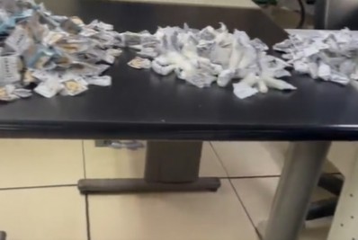 PM prende dupla com drogas em Belford Roxo