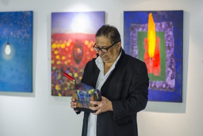 Artista Plástico gonçalense apresenta exposição plástica no Zé Garoto
