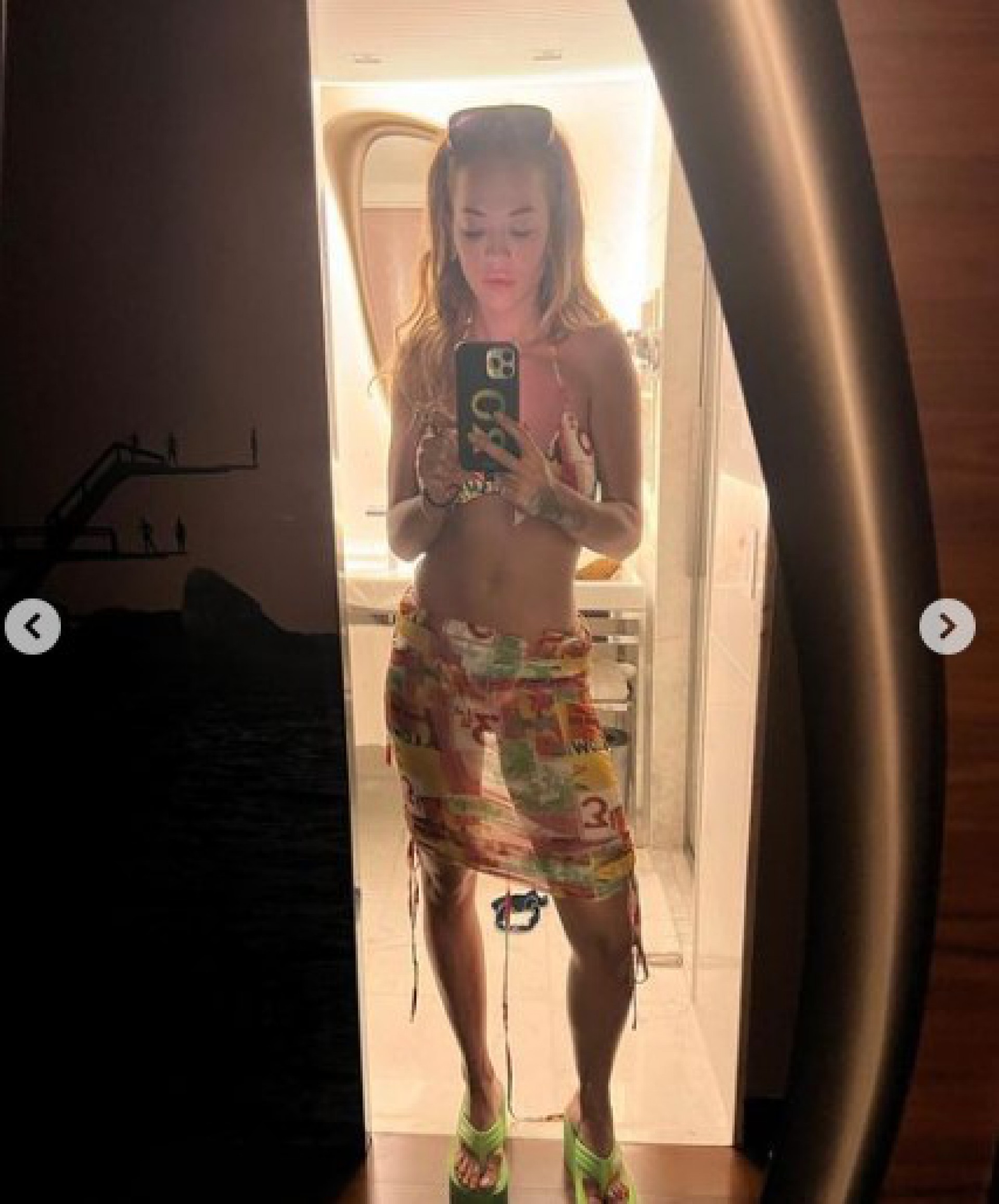 Rita Ora aproveita últimos dias no Rio de Janeiro - Reprodução Internet