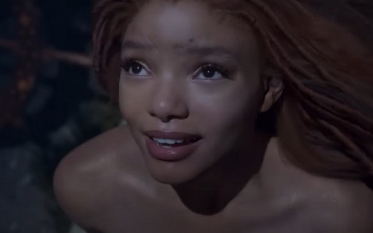 Halle Bailey como Ariel em A Pequena Sereia - Reprodução de vídeo