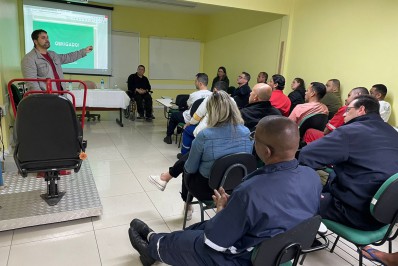 Semana da Mobilidade Reduzida treina motoristas para atendimento às pessoas com deficiência