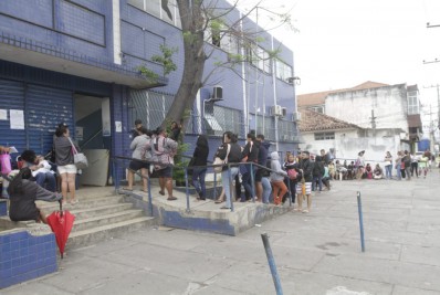 Cras voltam a registrar longas filas no Rio