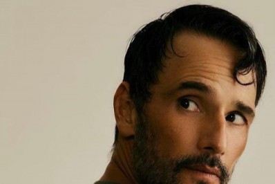 Rodrigo Santoro é confirmado no elenco de 'Wolf Pack', série derivada de 'Teen Wolf'